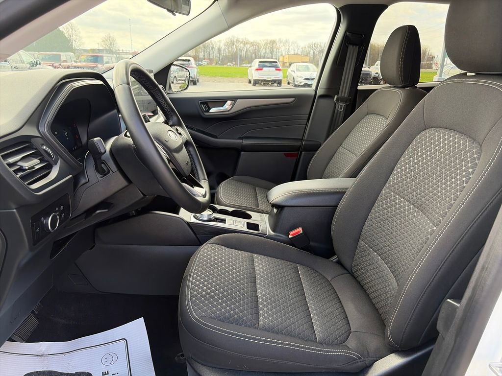 Used 2023 Ford Escape Active w/ Tech Pack #2 image 16