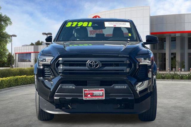 Used 2025 Toyota Tacoma SR5 AWD/4WD image 10