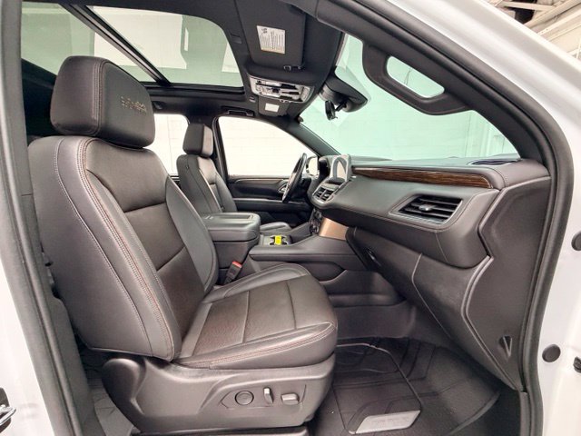 Certified 2024 Chevrolet Suburban High Country AWD/4WD image 29