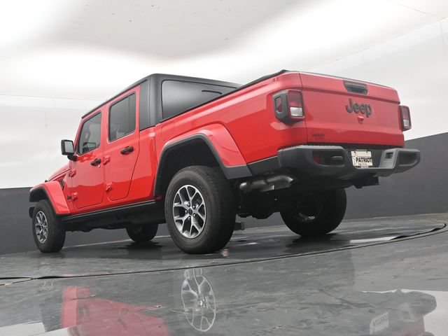 Used 2024 Jeep Gladiator Sport AWD/4WD image 41