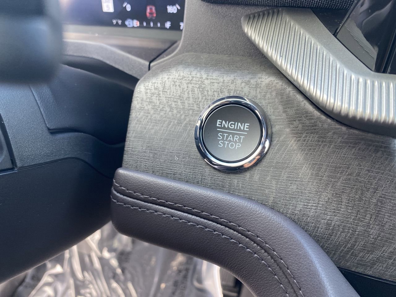 New 2026 Ford Explorer Platinum RWD image 36