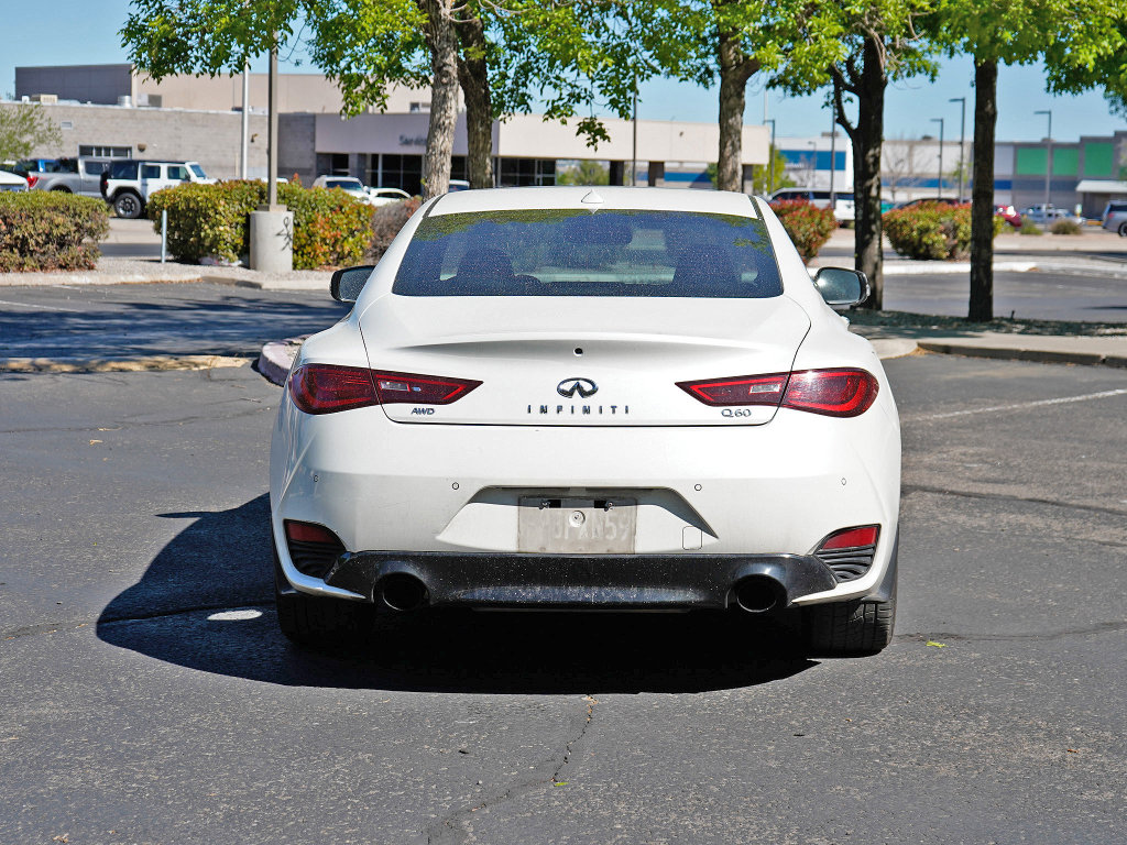 Used 2018 INFINITI Q60 3.0t Luxe w/ Sensory Package 3.0T Luxe image 8