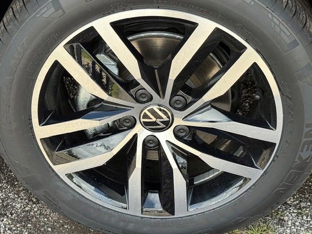 New 2026 Volkswagen Jetta SE image 11