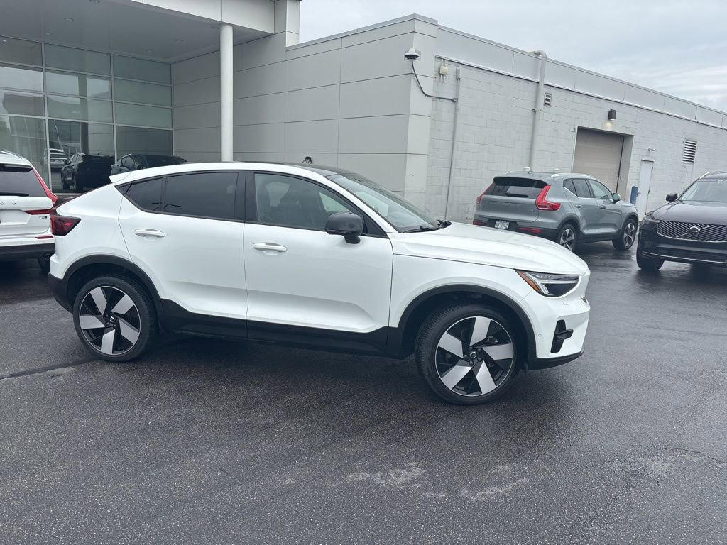 Used 2023 Volvo C40 P8 Recharge Plus w/ Climate Package AWD/4WD image 2