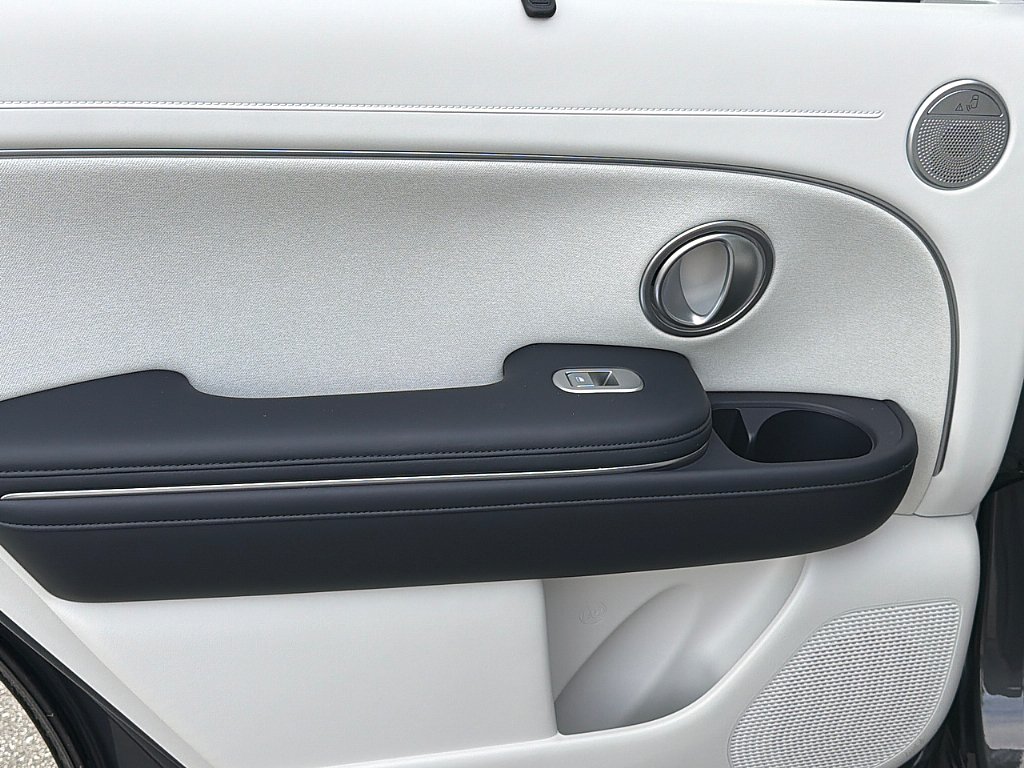 Certified 2026 Hyundai Palisade Calligraphy AWD/4WD image 9