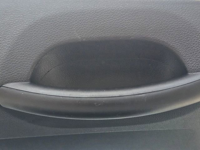 Used 2023 Kia Carnival LX image 11