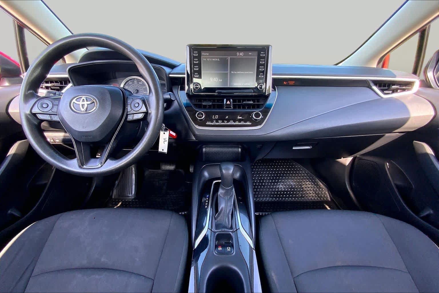 Used 2020 Toyota Corolla LE FWD image 15