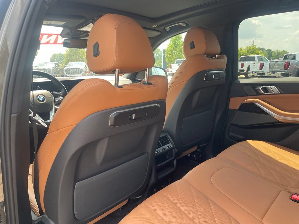 Used 2026 BMW X5 xDrive40i AWD/4WD image 25