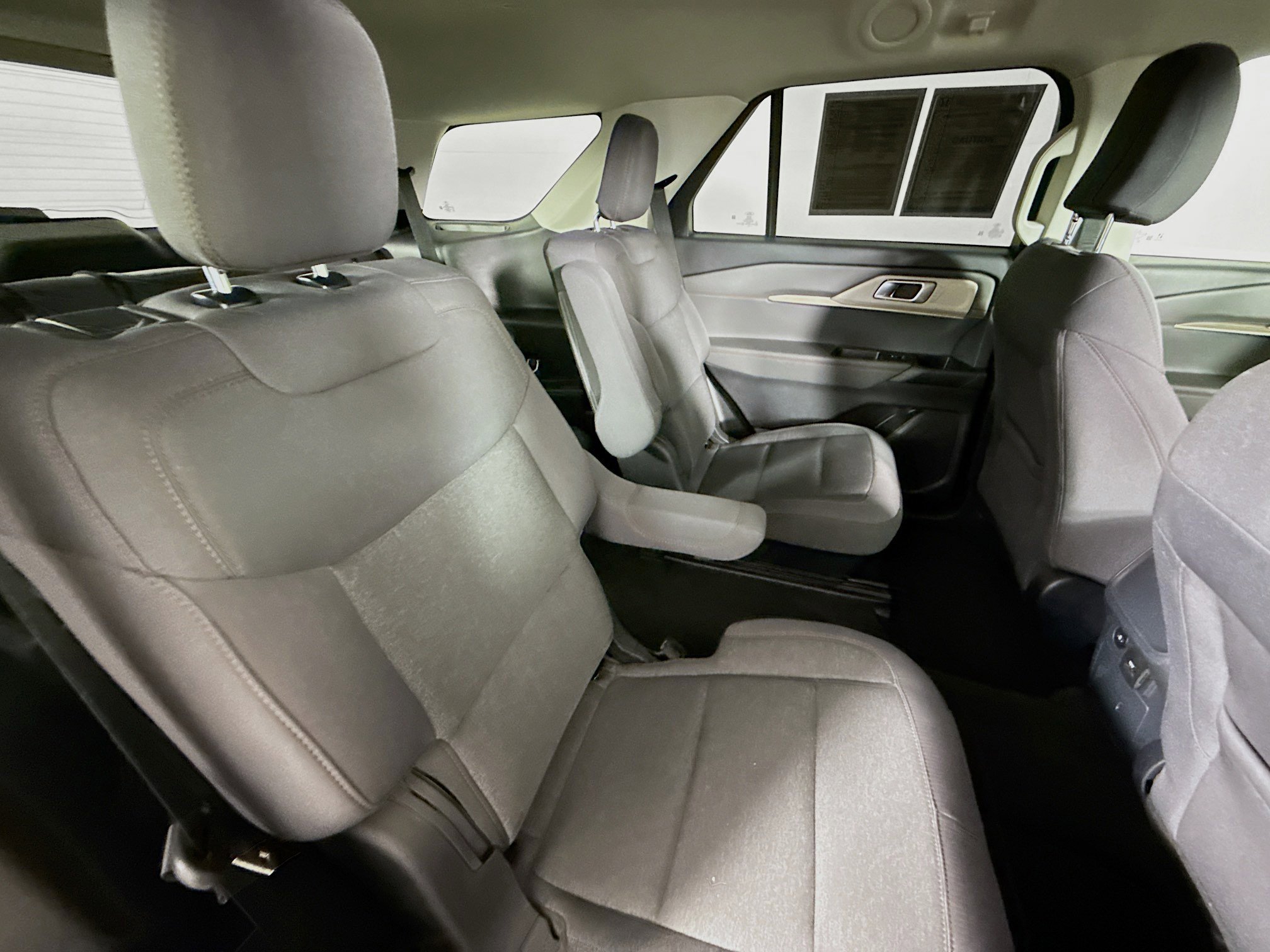 Used 2025 Ford Explorer Active image 35