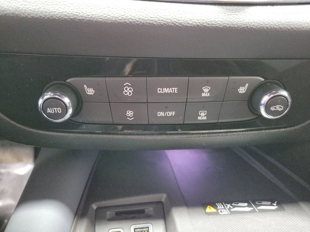 Used 2023 Buick Enclave Essence w/ Experience Buick Package AWD/4WD image 44