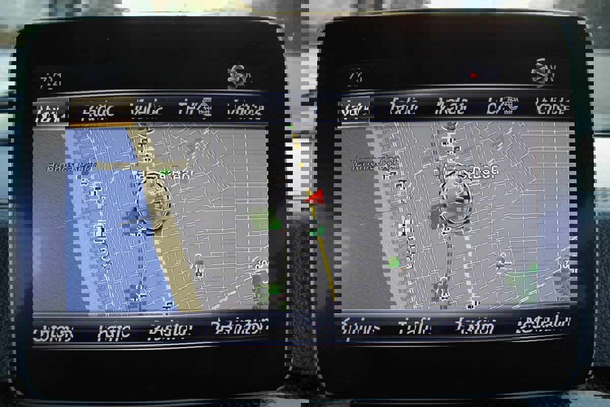 Used 2018 Mercedes-Benz G 550 w/ Night Package image 32