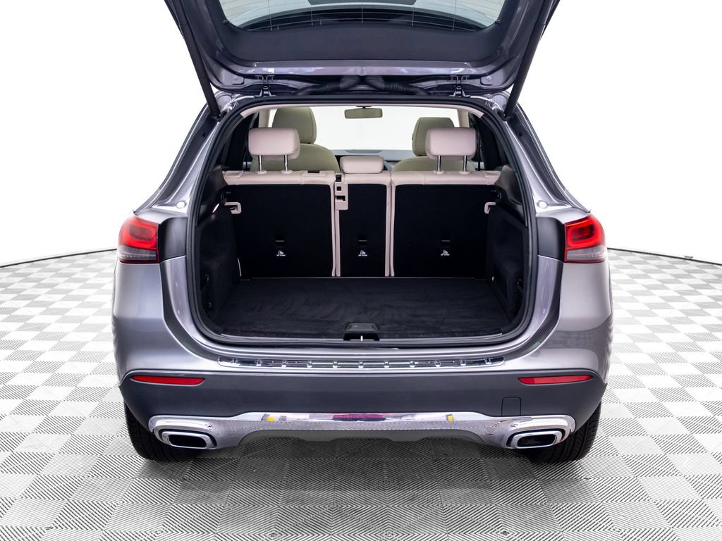 Used 2023 Mercedes-Benz GLA 250 4MATIC w/ Premium Package image 36