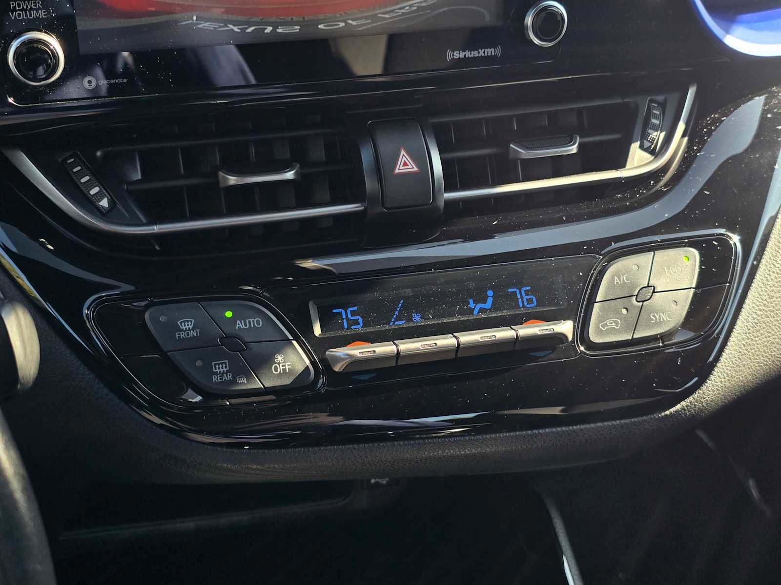 Used 2021 Toyota C-HR XLE image 28