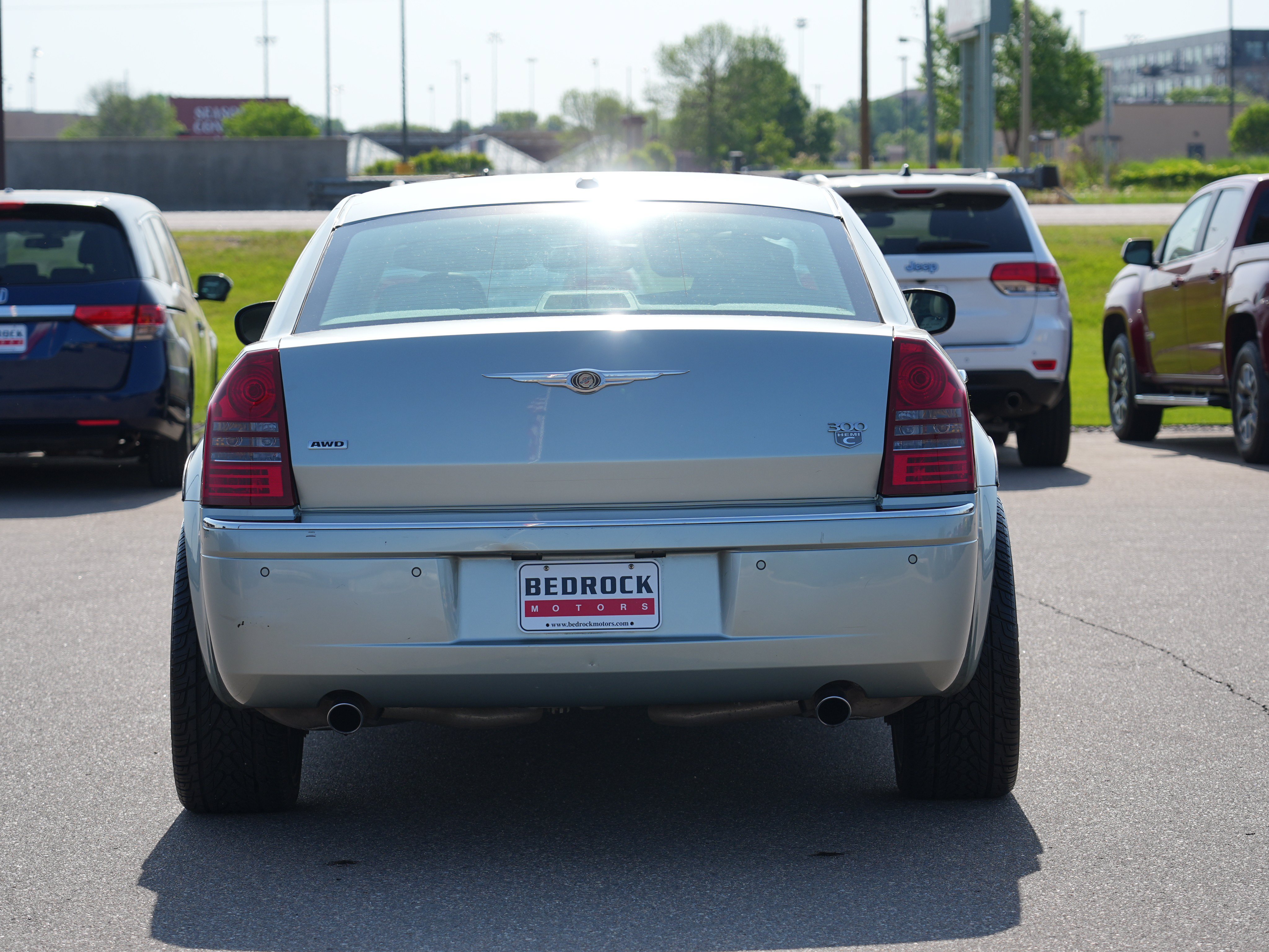 Used 2006 Chrysler 300 C w/ Navigation & Sound Group II AWD/4WD image 4