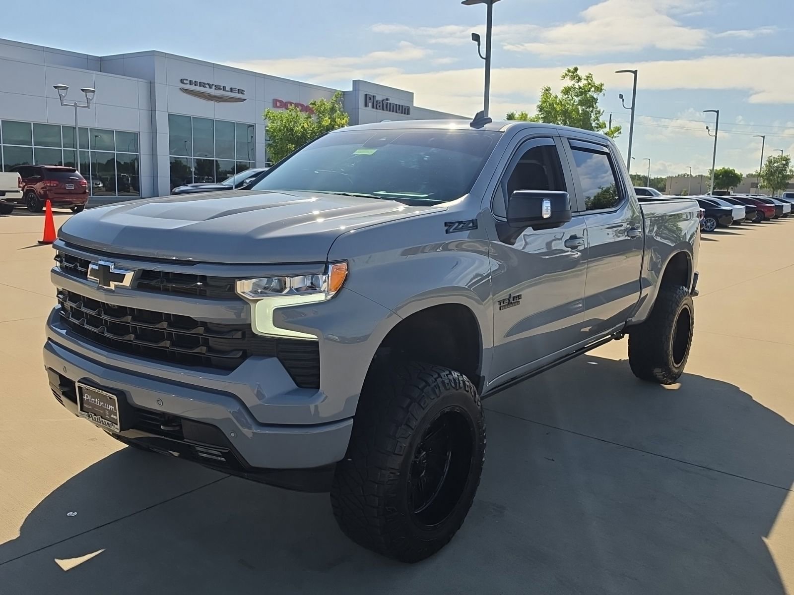 Used 2025 Chevrolet Silverado 1500 RST AWD/4WD image 9