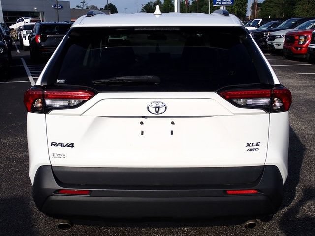 Used 2020 Toyota RAV4 XLE w/ Convenience Package AWD/4WD image 5
