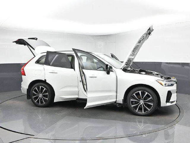 Used 2023 Volvo XC60 B5 Plus w/ Climate Package AWD/4WD image 52
