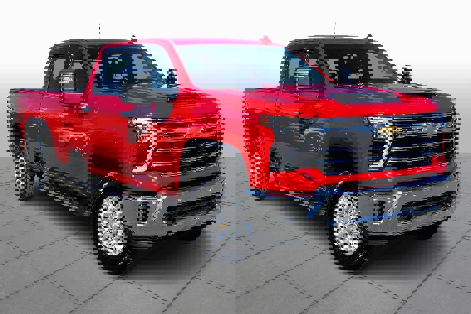 Used 2024 Chevrolet Silverado 2500 LTZ w/ LTZ Convenience Package image 2