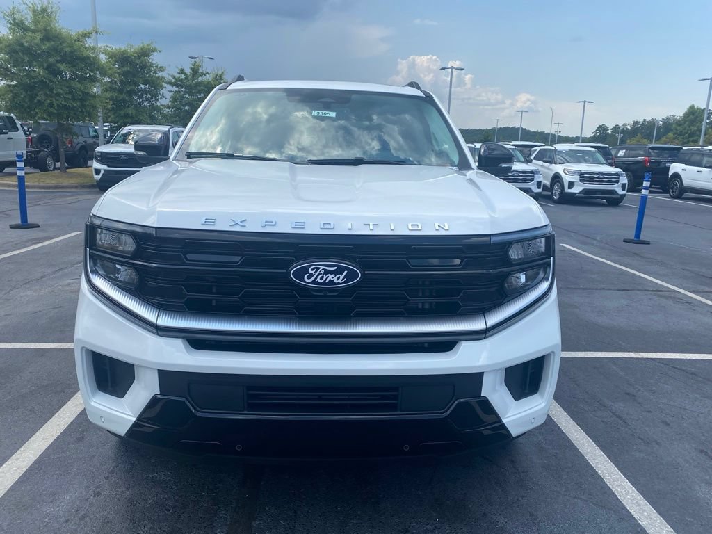 New 2027 Ford Expedition Platinum w/ Platinum Ultimate Package AWD/4WD image 2