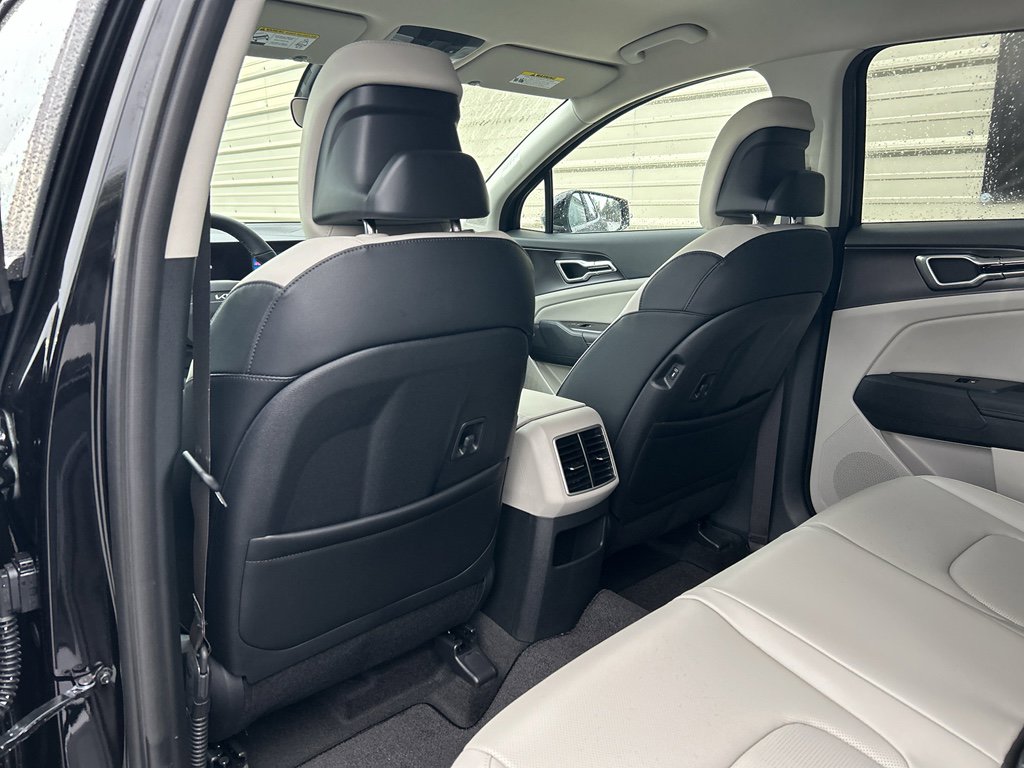 New 2026 Kia Sportage AWD Hybrid image 13