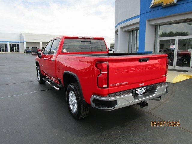Certified 2024 Chevrolet Silverado 3500 LTZ w/ LTZ Premium Package image 3