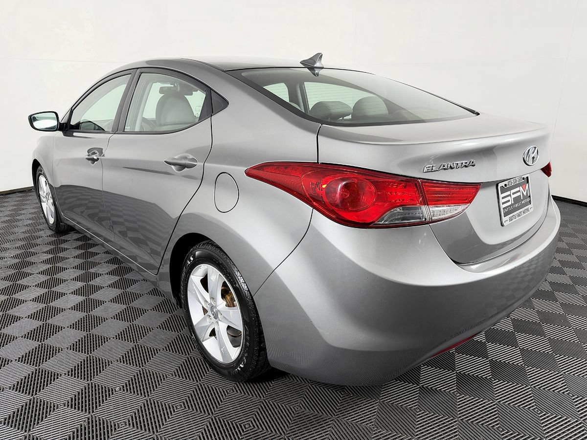 Used 2013 Hyundai Elantra GLS w/ Preferred Pkg FWD image 15