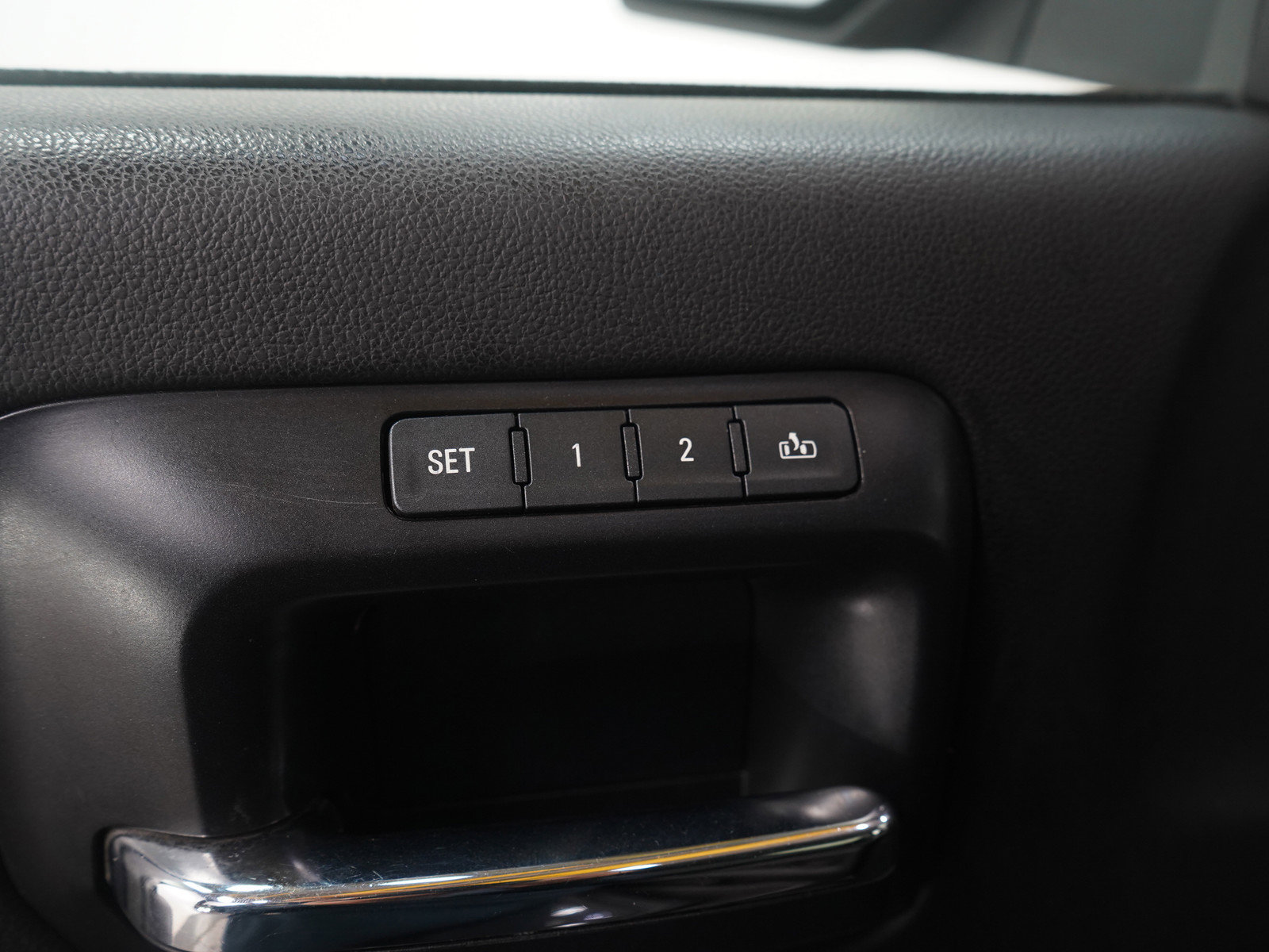 Used 2014 Chevrolet Silverado 1500 LTZ Z71 w/ LTZ Plus Package image 21