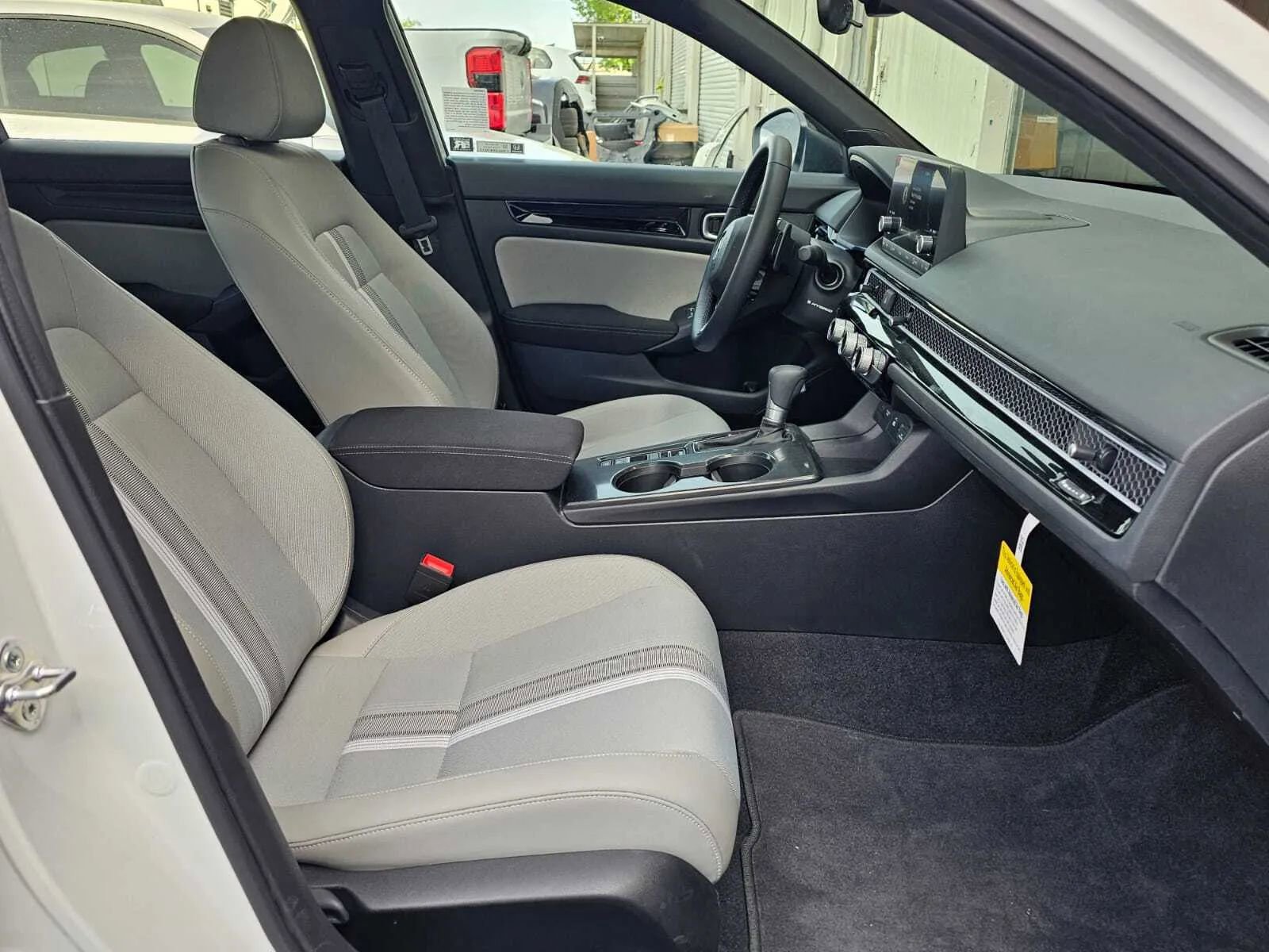 Used 2025 Honda Civic Sport image 15