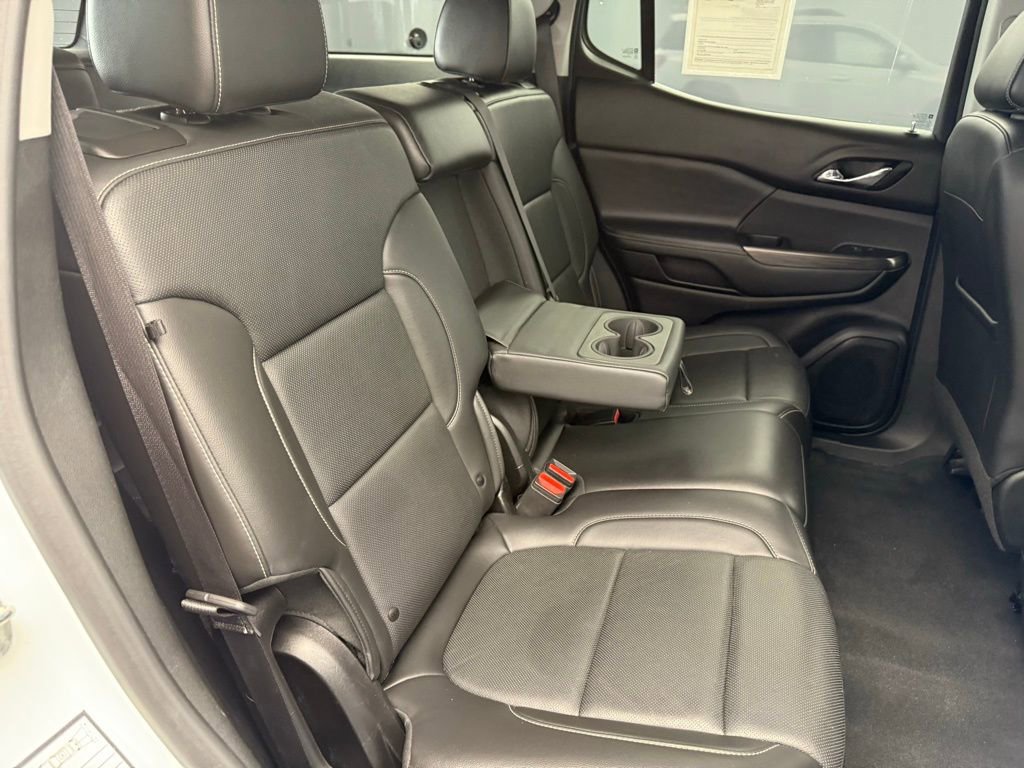 Used 2023 GMC Acadia SLT image 70