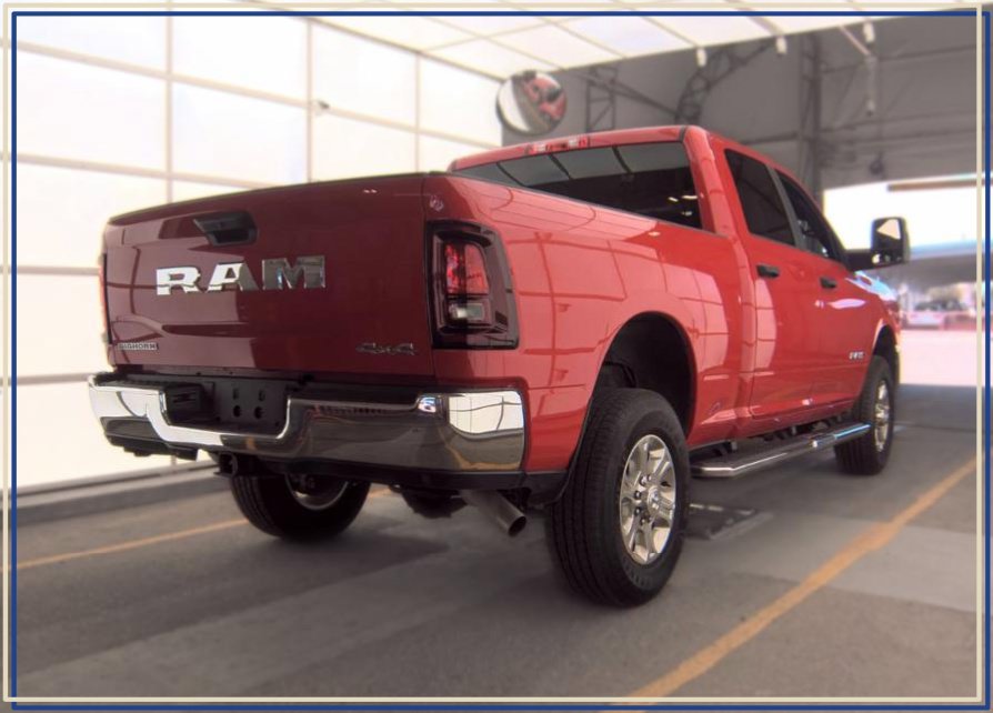 Used 2026 RAM 2500 Big Horn AWD/4WD image 4