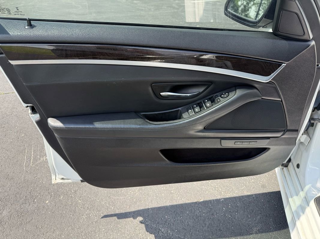 Used 2016 BMW 535i xDrive Sedan image 10