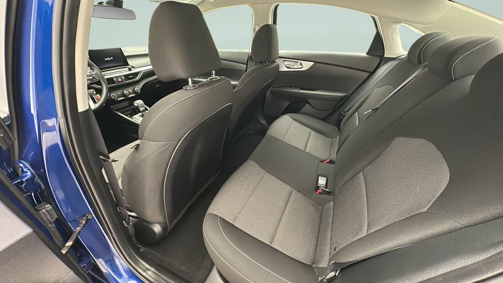 Used 2023 Kia Forte LXS FWD image 9