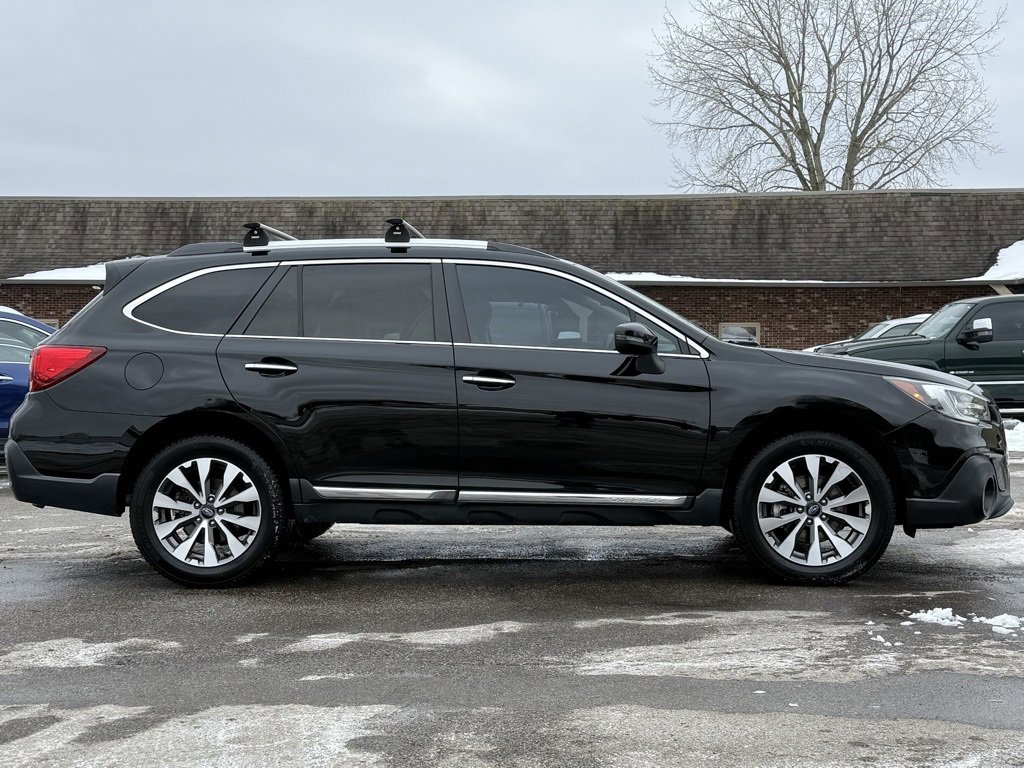 Used 2019 Subaru Outback 3.6R Touring w/ Popular Package #3A image 6