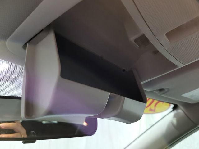 Used 2016 Nissan Rogue SV image 28