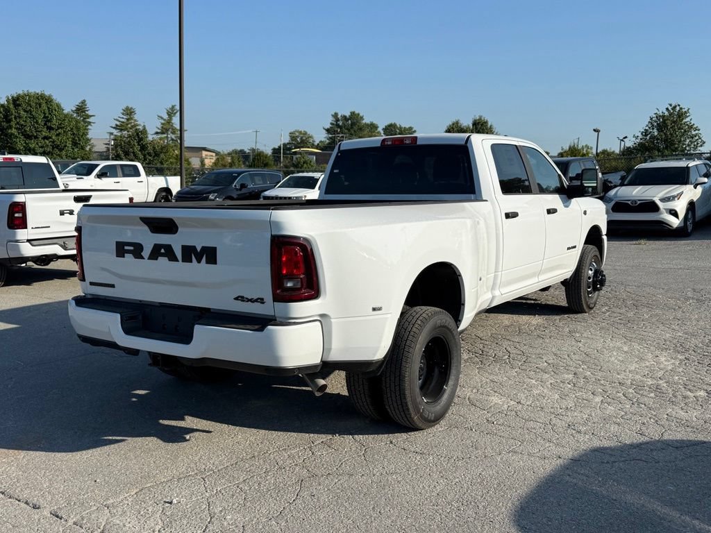 New 2027 RAM 3500 Big Horn AWD/4WD image 6