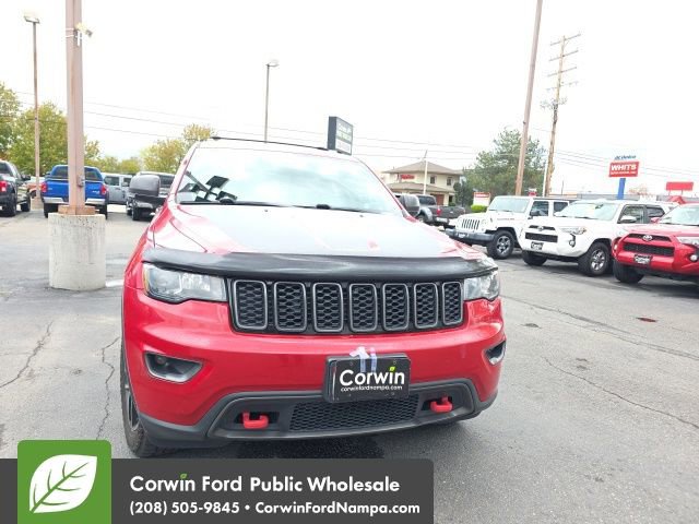 Used 2019 Jeep Grand Cherokee Trailhawk image 1