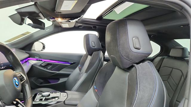 Used 2025 BMW i5 xDrive40 w/ M Sport Package image 33