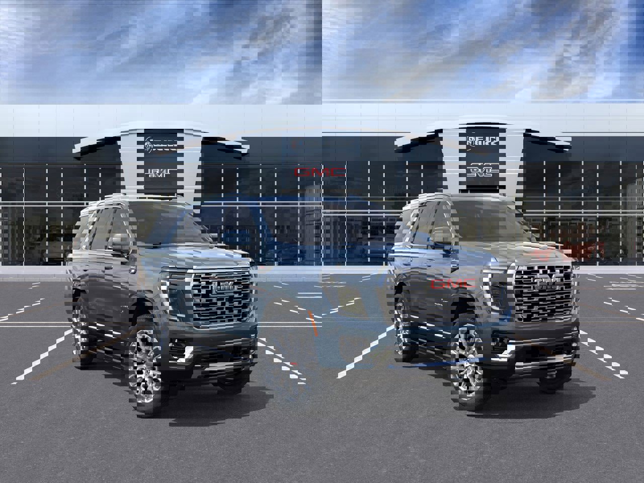 New 2025 GMC Yukon Denali w/ Sun & Power Step Package