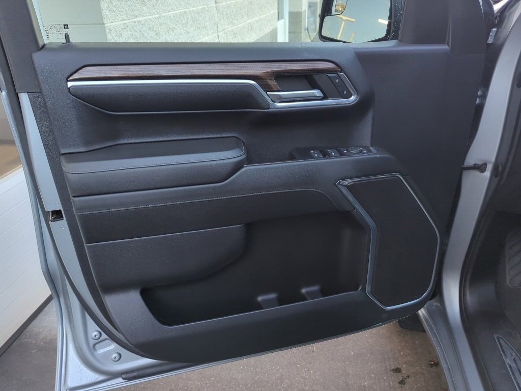 Used 2023 Chevrolet Silverado 1500 LT w/ Protection Package image 7