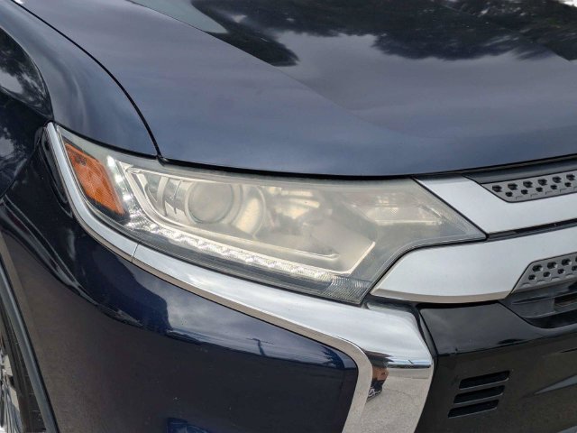 Used 2019 Mitsubishi Outlander ES FWD image 10