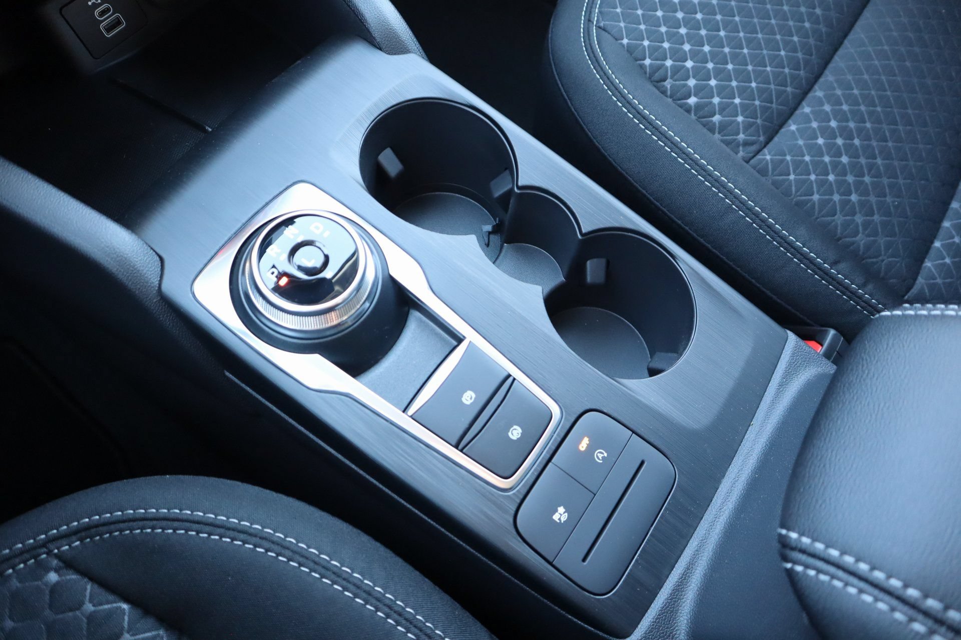 New 2026 Ford Escape Active w/ Cold Weather Package FWD image 8