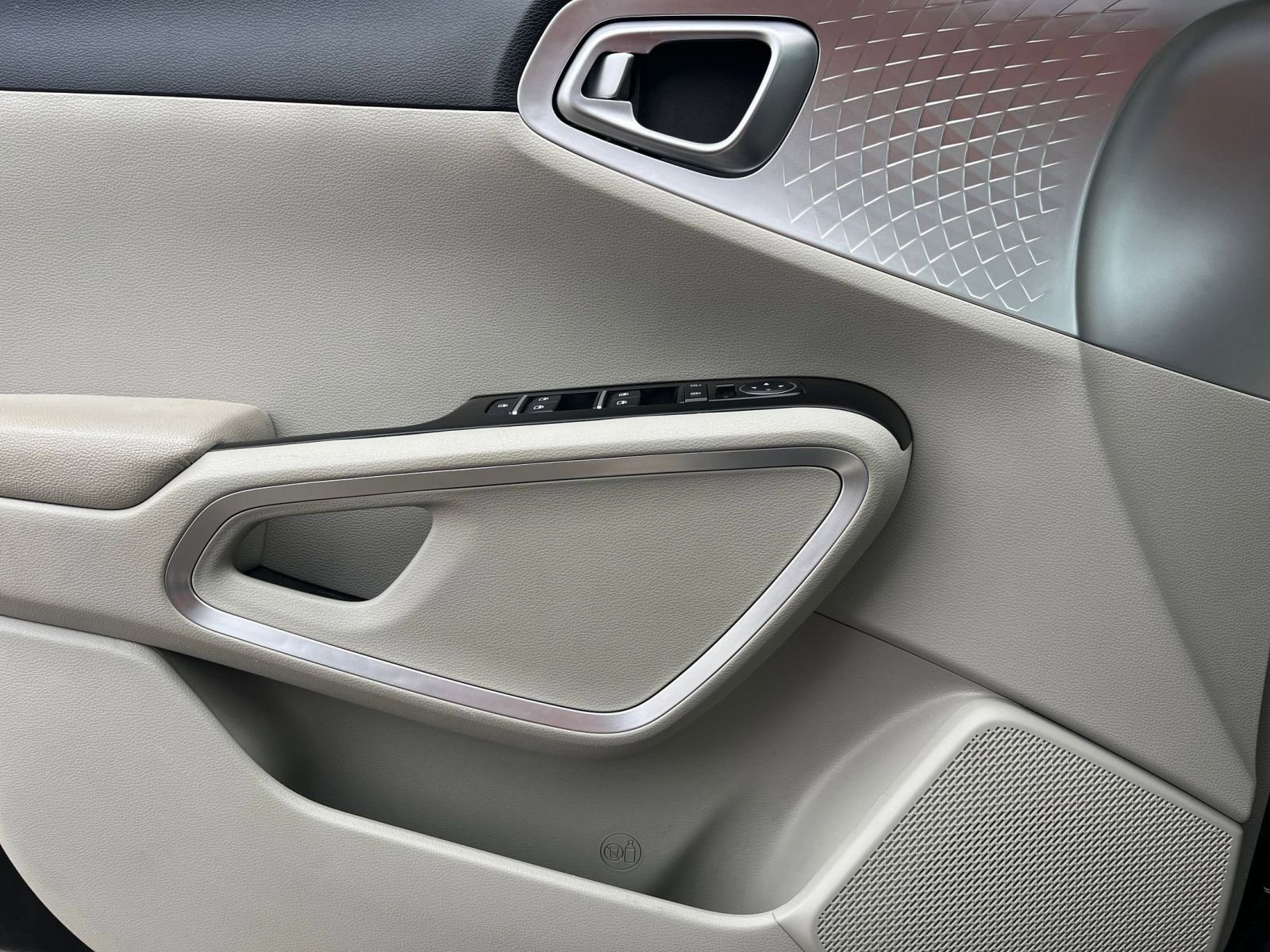 Used 2025 Kia Soul LX w/ LX Technology Package image 18