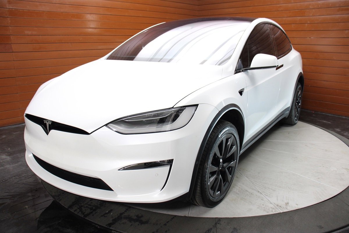 Used 2022 Tesla Model X AWD/4WD image 4