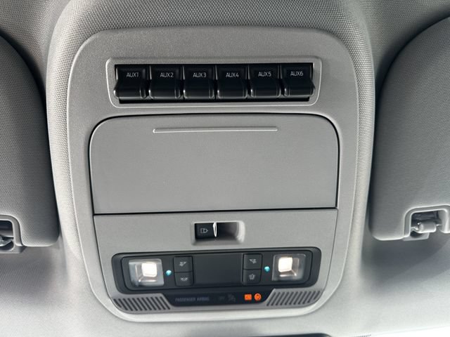 New 2026 Ford F550 4x4 Crew Cab image 25