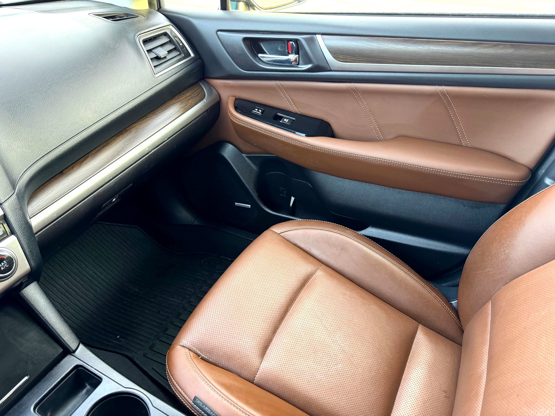 Used 2017 Subaru Outback 3.6R Touring image 34