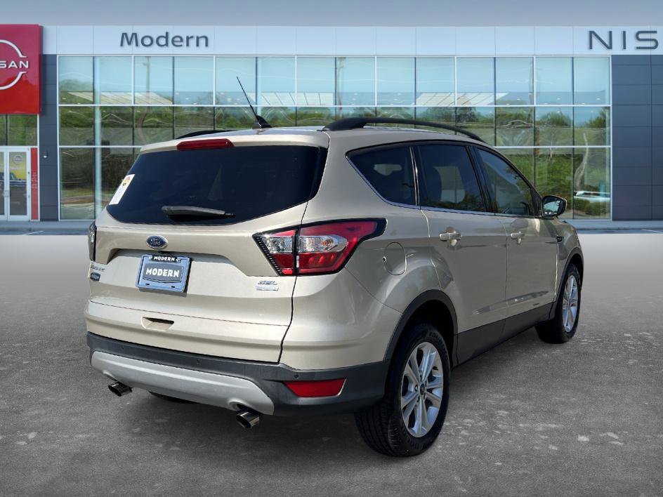 Used 2018 Ford Escape SEL image 5