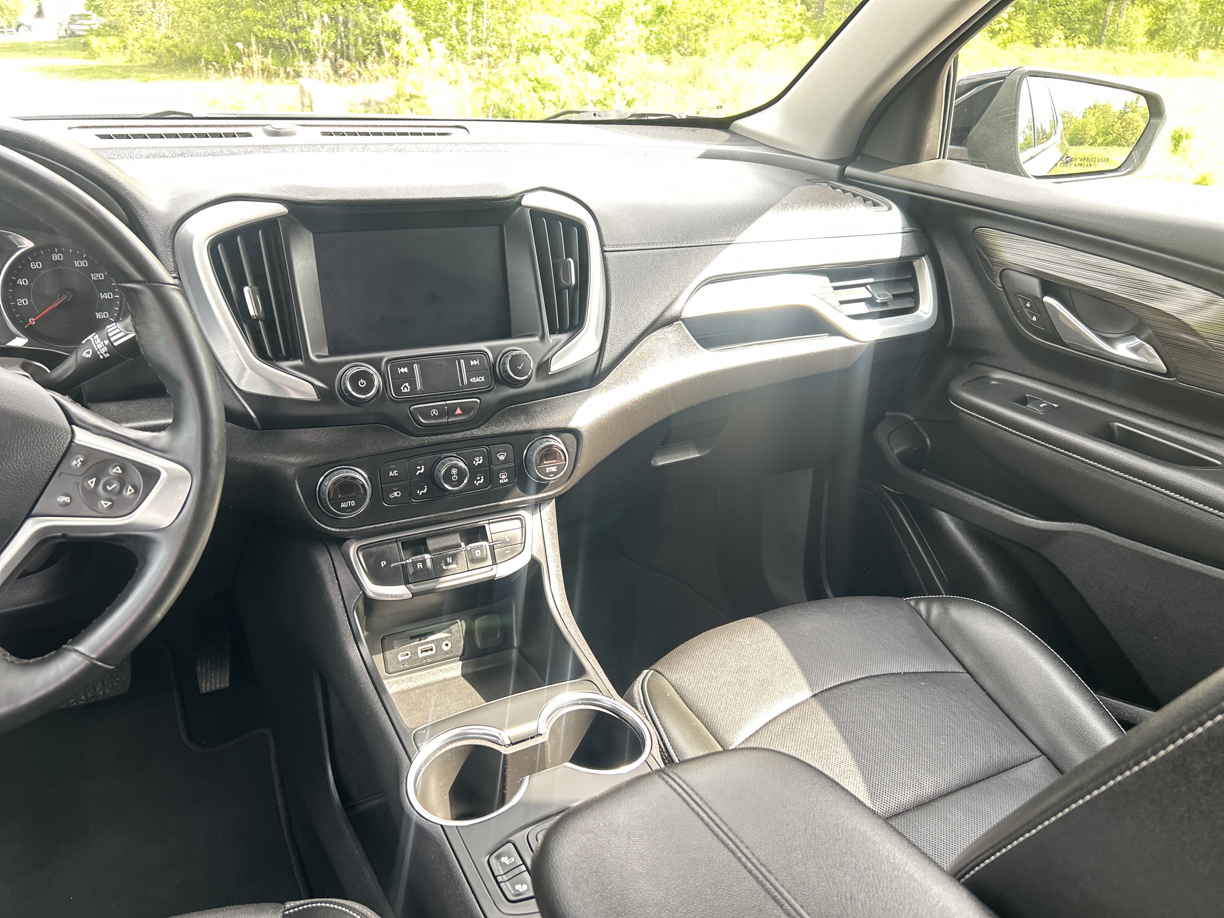 Used 2024 GMC Terrain SLT AWD/4WD image 19