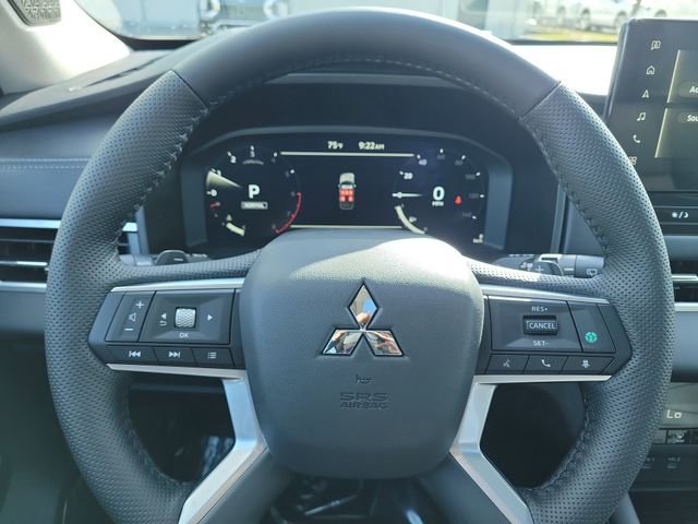 New 2026 Mitsubishi Outlander SE image 26