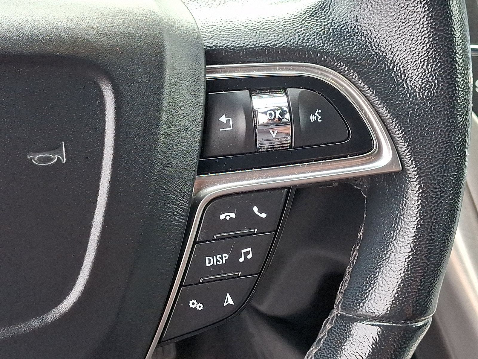 Used 2020 Lincoln Nautilus Premier AWD/4WD image 21