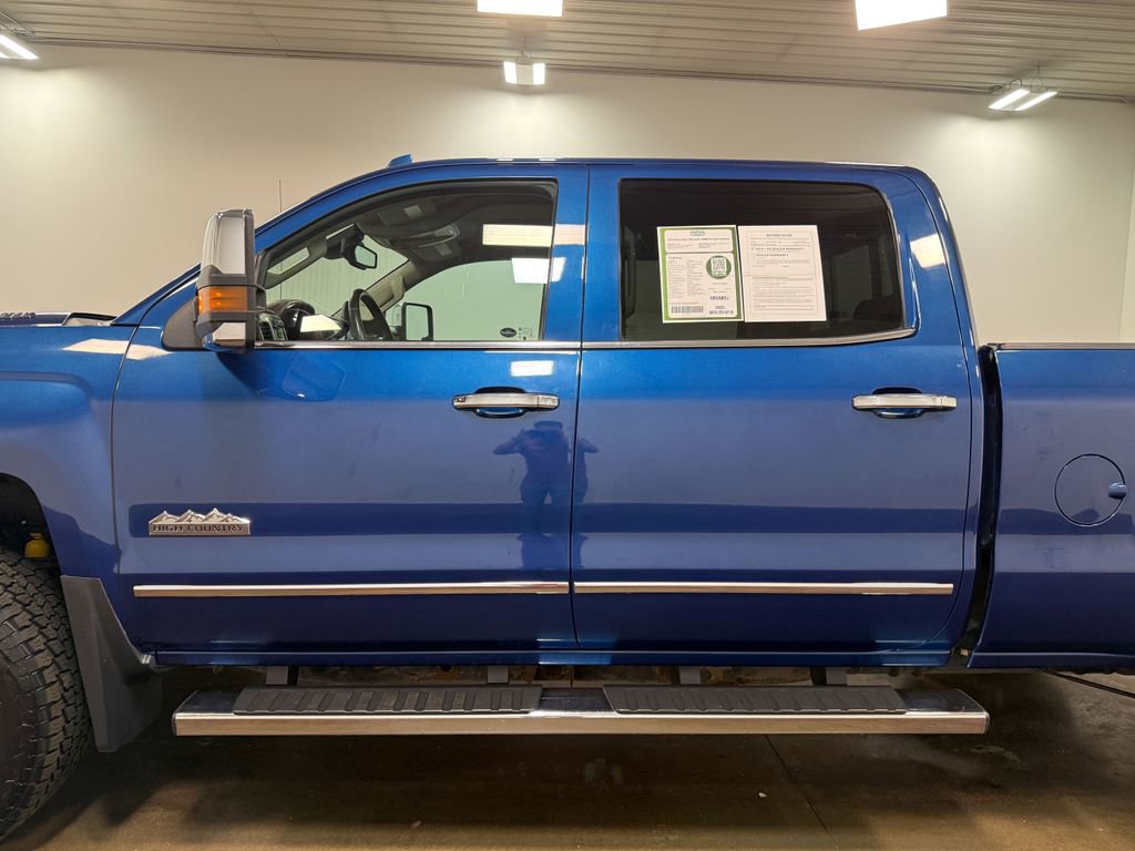 Used 2015 Chevrolet Silverado 2500 High Country w/ Duramax Plus Package image 39